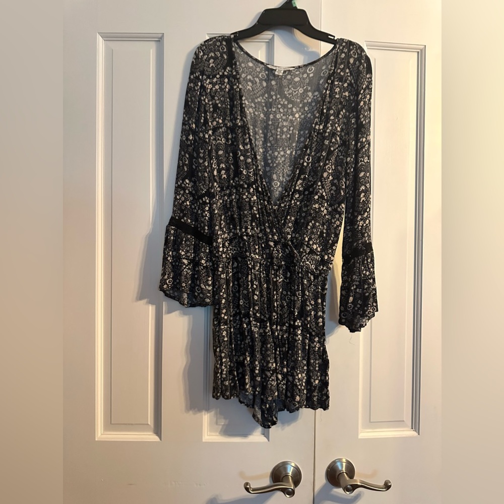 American Eagle Floral Romper